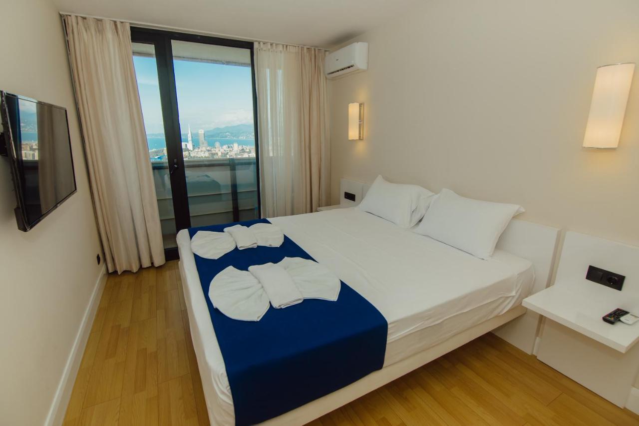 V. Orbi City Apartment Batumi Exterior photo